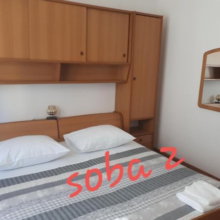 Apartman Emilio Baška Voda Exterior foto