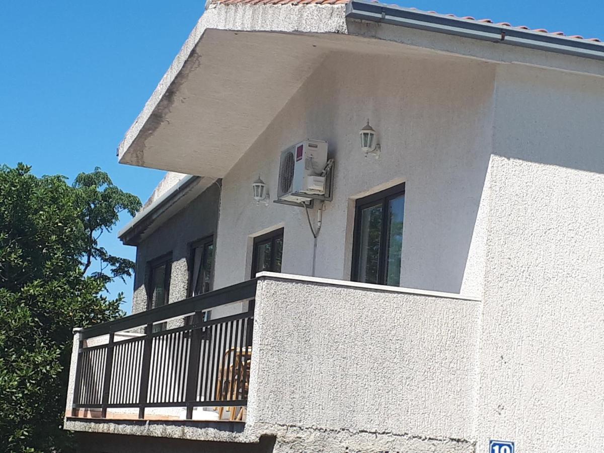 Apartman Emilio Baška Voda Exterior foto