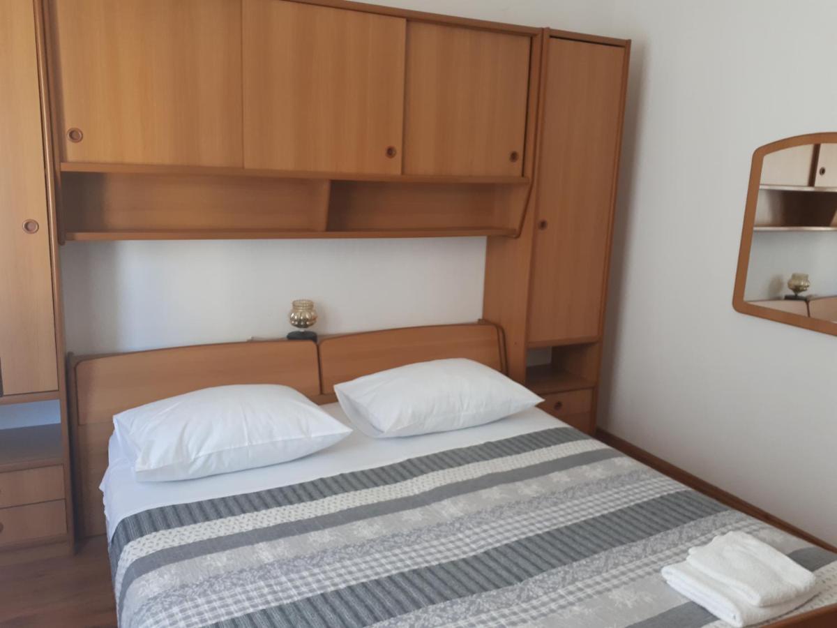 Apartman Emilio Baška Voda Exterior foto
