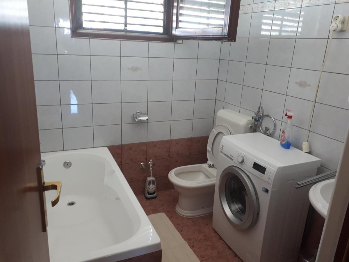 Apartman Emilio Baška Voda Exterior foto