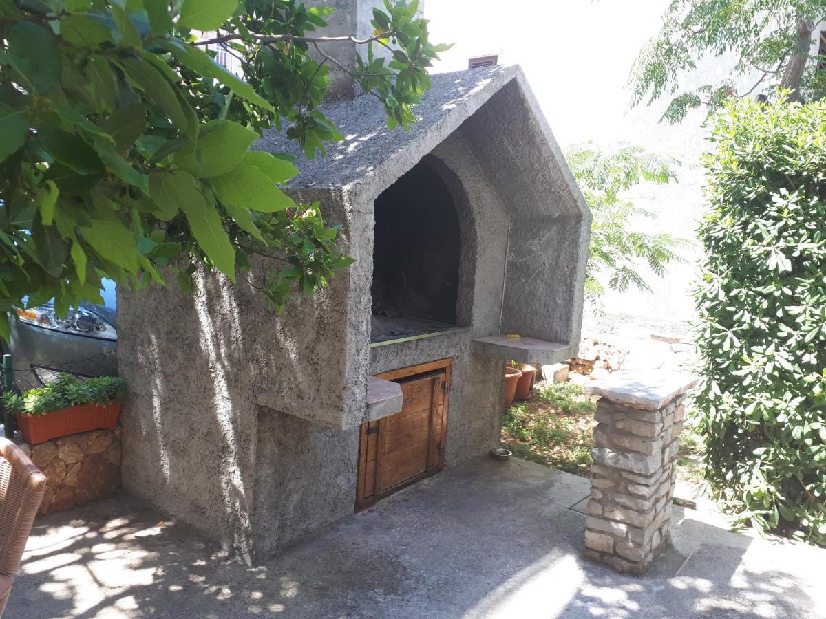Apartman Emilio Baška Voda Exterior foto