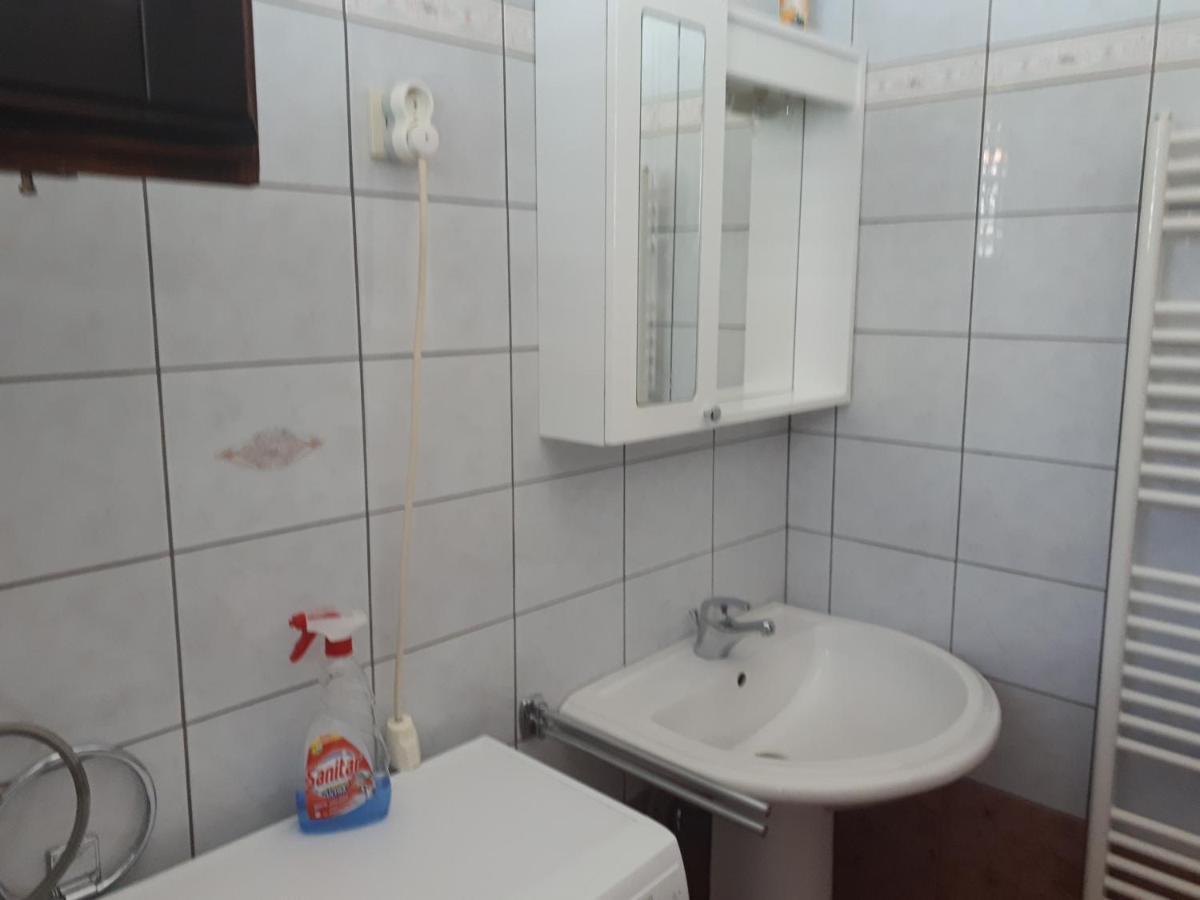 Apartman Emilio Baška Voda Exterior foto