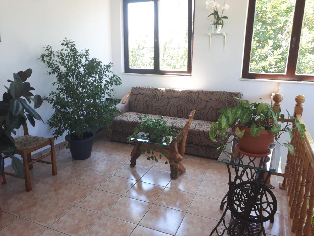 Apartman Emilio Baška Voda Exterior foto