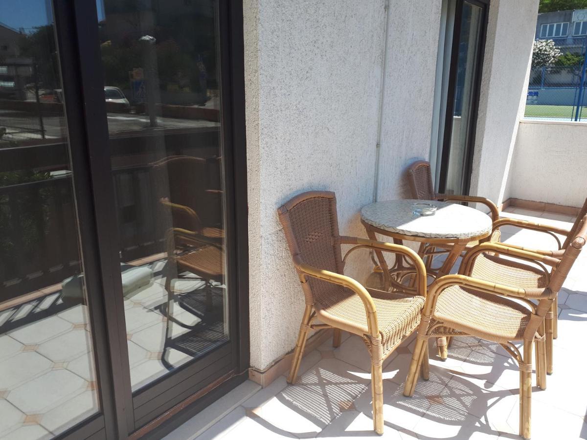 Apartman Emilio Baška Voda Exterior foto